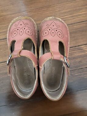 L'Amour Rose-Tone Leather T-Strap Kids Dress Shoes